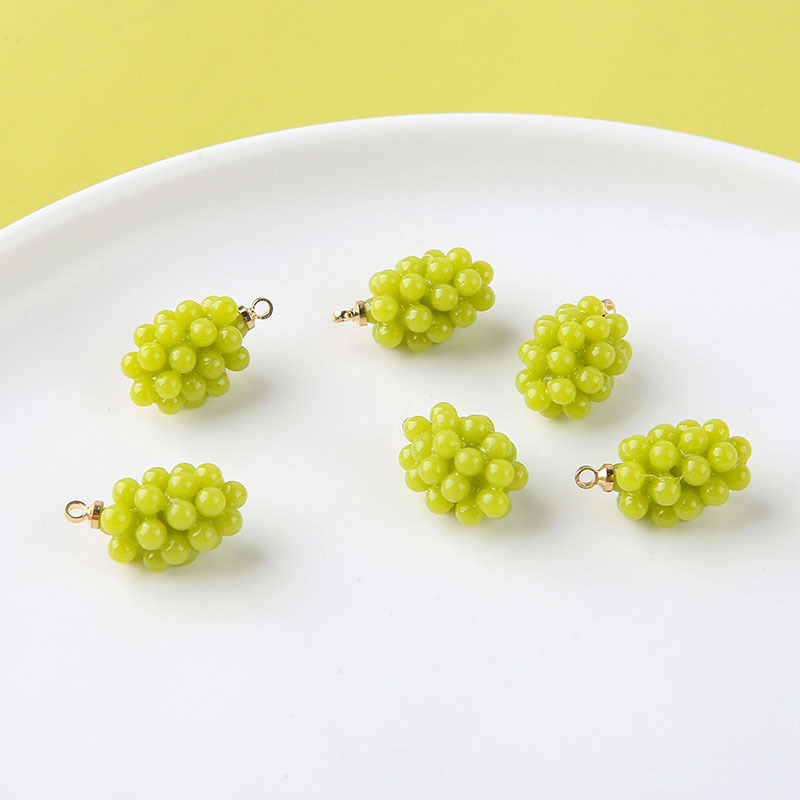 6pcs Cute Little Grapes Resin  - Resin Art Pendant avis et prix