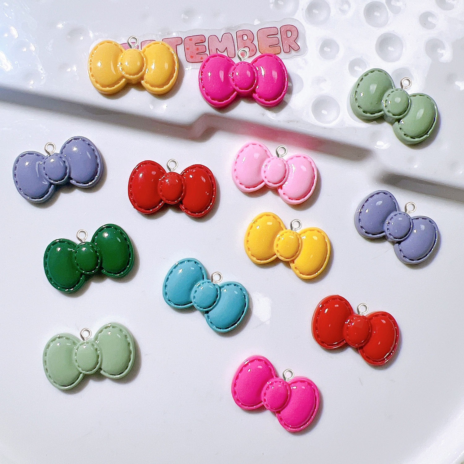 10Pcs Cute Cartoon Bowknot Res - Resin Art Earrings Material avis et prix