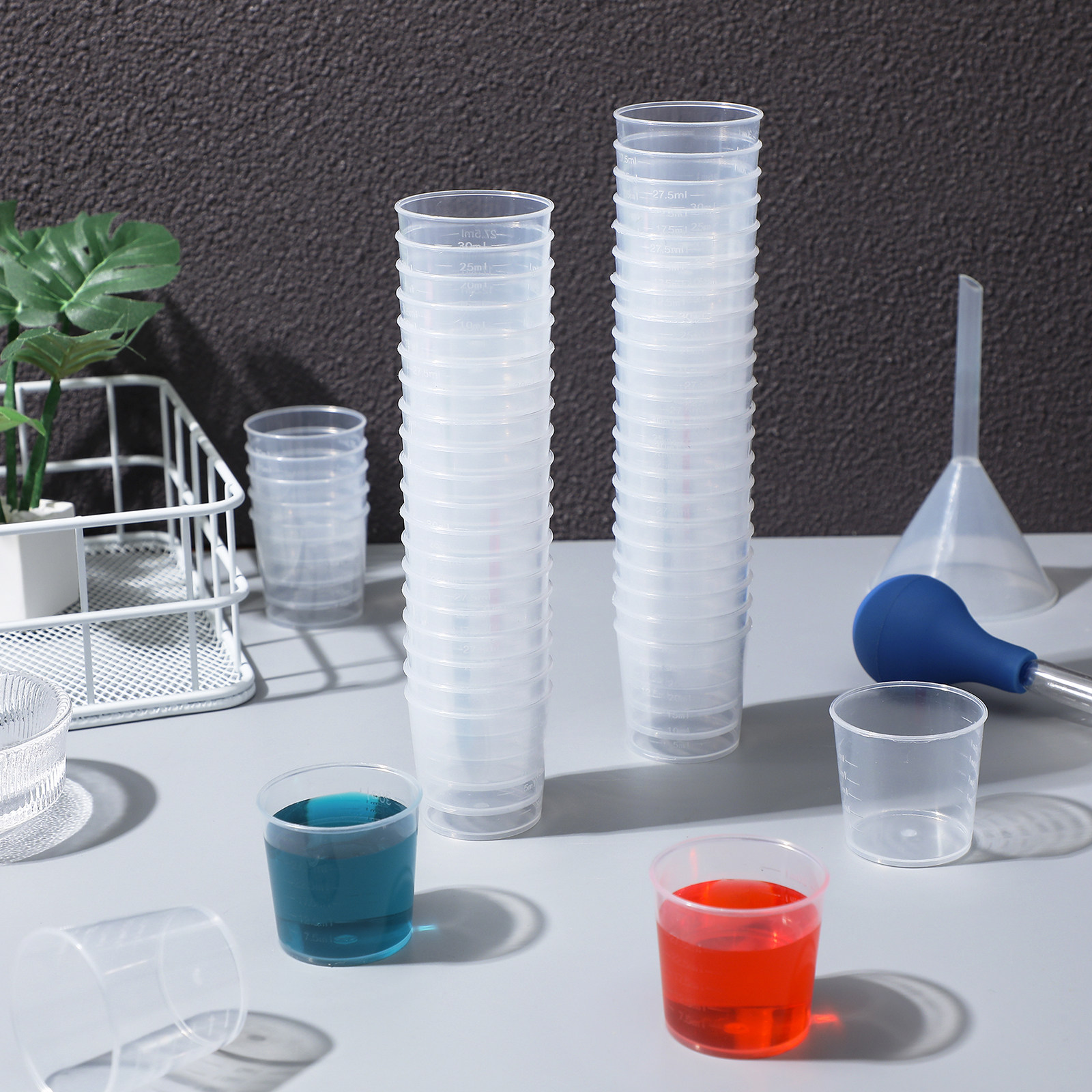 50Pcs Plastic Graduated Measur - Resin Mixing Cup avis et prix