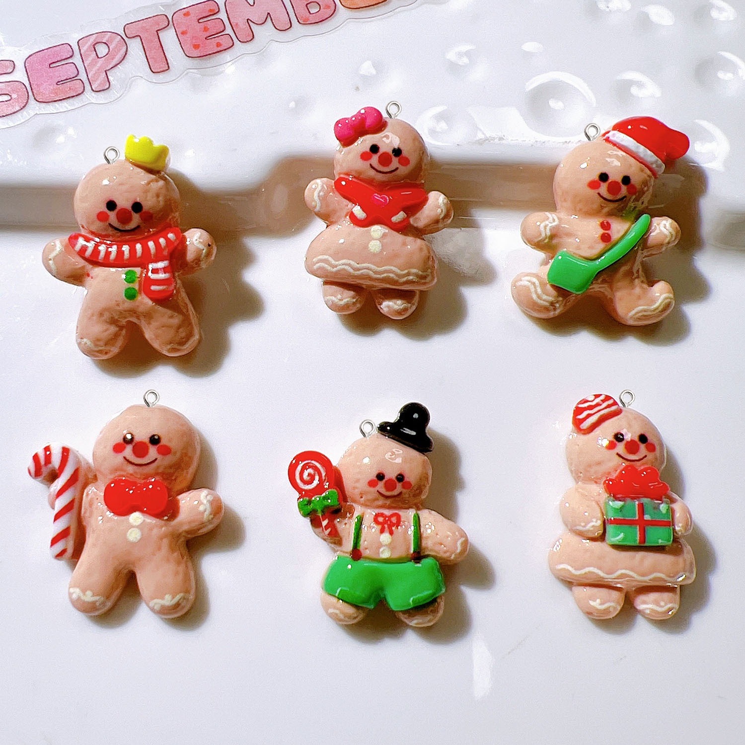 10Pcs Cute Christmas Doll Plan - Resin Art Earrings Material avis et prix